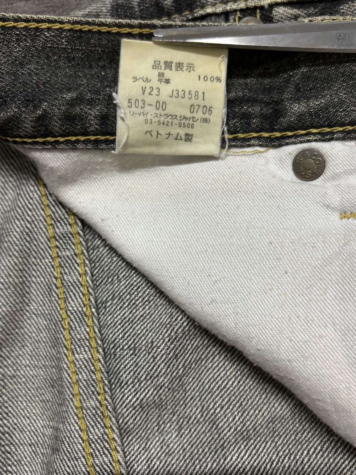 Levi's Vintage Levis 503 Rusty Charcoal Wash Baggy Distressed Jeans Size US 33 - 22 Thumbnail