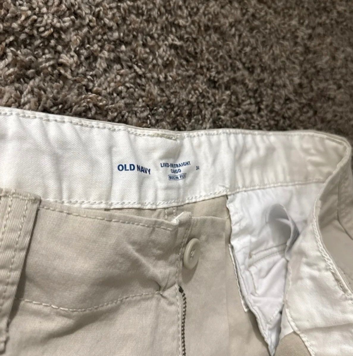 Old Navy old navy khaki cargo shorts Size US 34 / EU 50 - 3 Thumbnail
