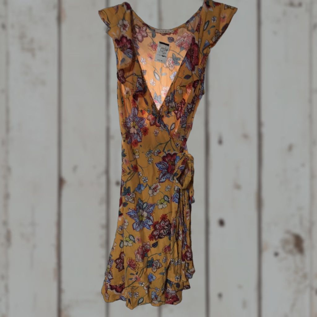 Vintage Illa Illa Wrapper Beautiful Flowy Floral Dress Womens Size Small NWT Size S / US 4 / IT 40 - 1 Thumbnail