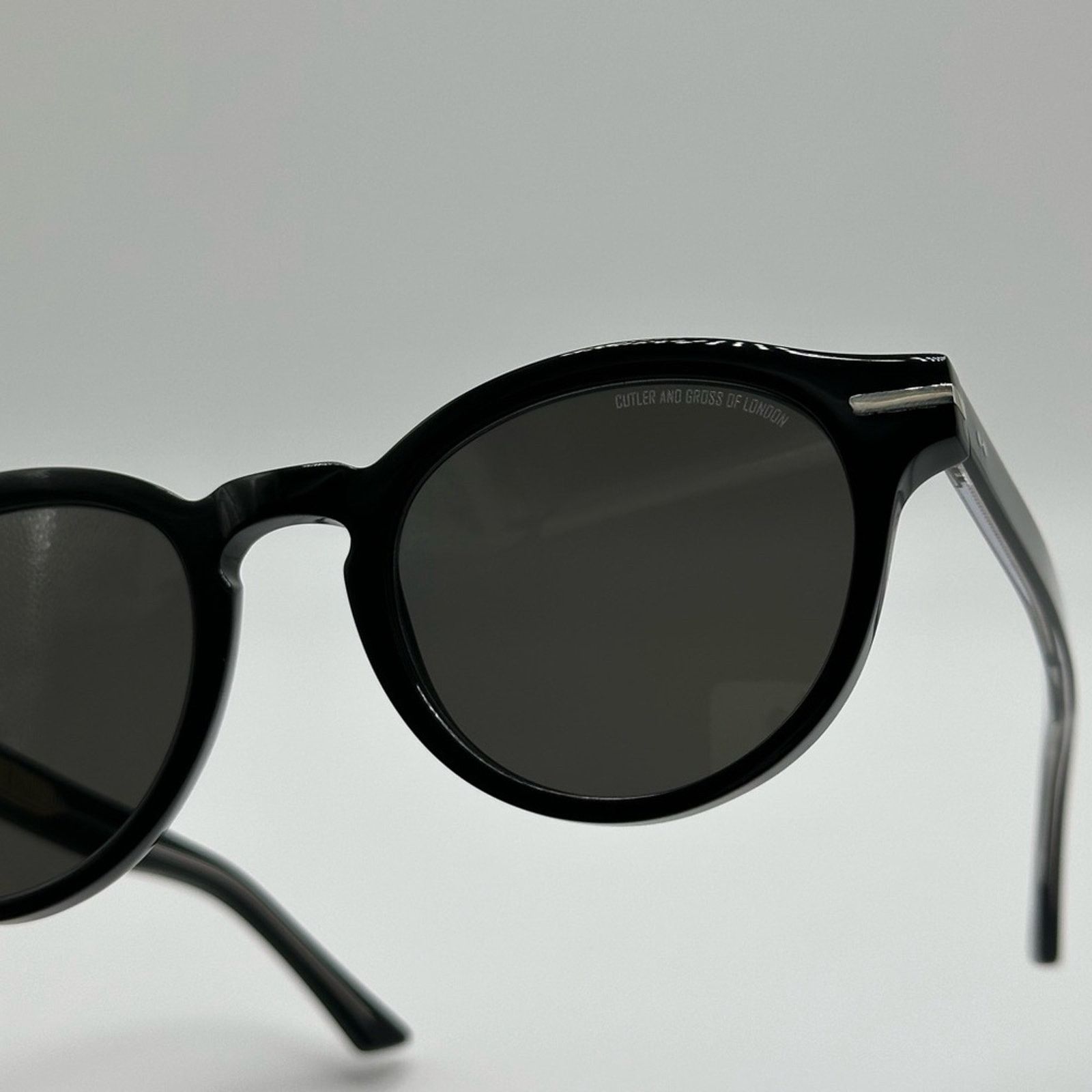 Cutler and Gross NEW CUTLER AND GROSS CG1338S 001 Black Unisex Sunglasses Size ONE SIZE - 5 Thumbnail