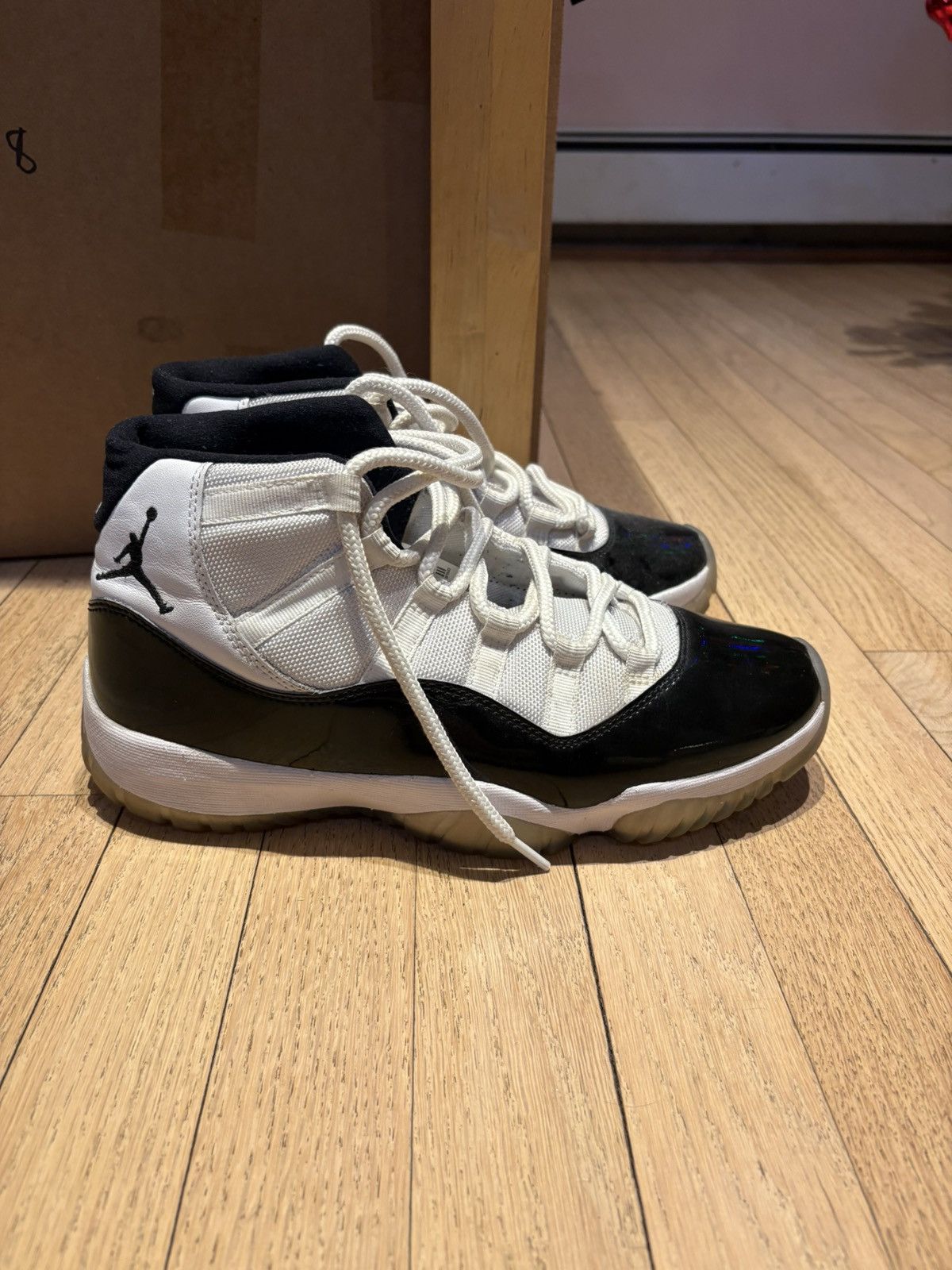 Jordan Brand Air Jordan 11 Retro 'Concord' Size US 9.5 / EU 42-43 - 2 Thumbnail