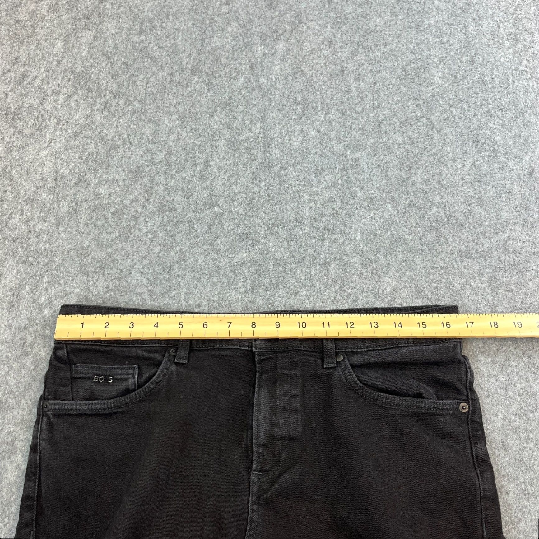 Hugo Boss HUGO BOSS Jeans Slim 34 Dark Wash Black Delaware 5-Pocket Denim Mens Slim Fit Fashion Tapered Stitch Logo Waist 34 Inseam 32"} Size US 34 / EU 50 - 6 Thumbnail