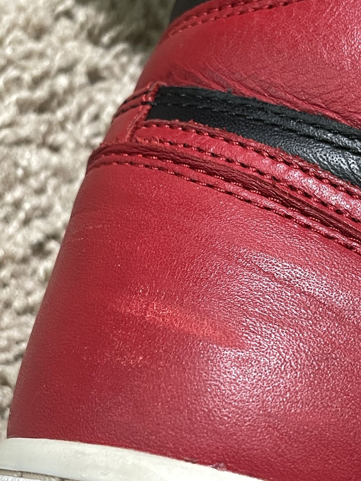 Jordan Brand Jordan 1 Retro Bred 2016 Size 8US Size US 8 / EU 41 - 3 Thumbnail