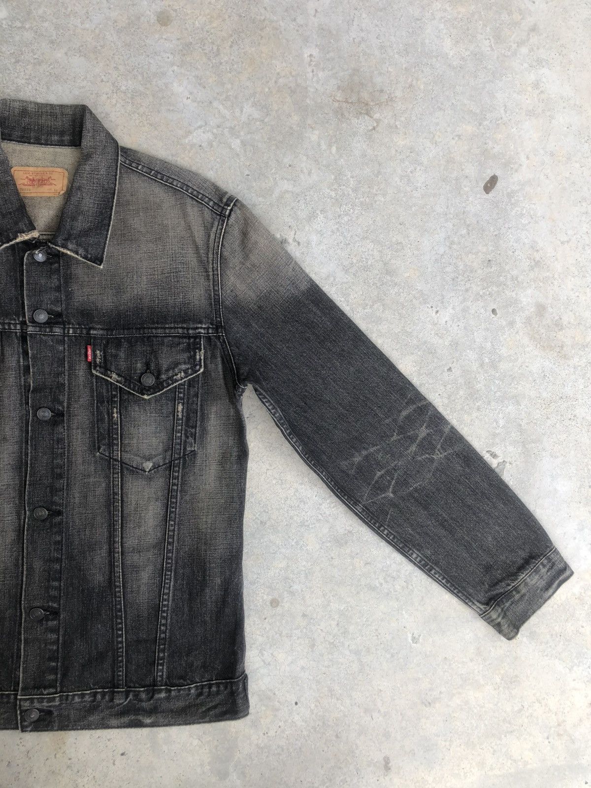Levi's Y2k Levi’s Denim Jacket Mud Wash Distressed Size US L / EU 52-54 / 3 - 6 Thumbnail