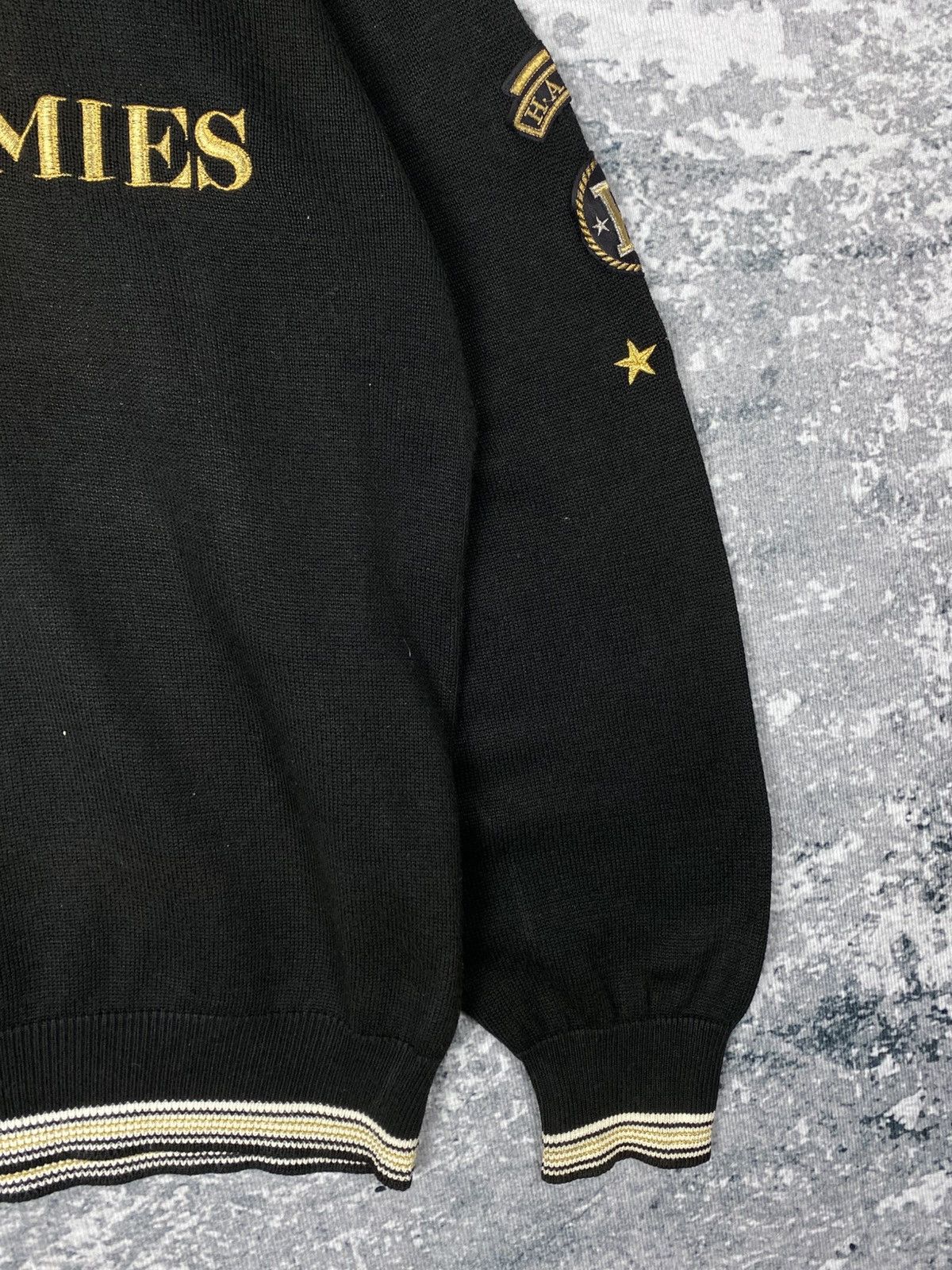 Hardy Amies Vintage Hardy Amies Perfect Design Sweatshirts Size US L / EU 52-54 / 3 - 4 Thumbnail
