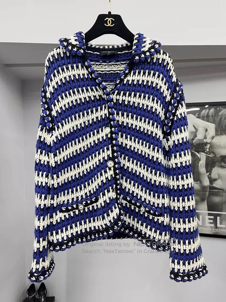 Chanel Chanel Blue and white striped knitted cardigan coat Size XS / US 0-2 / IT 36-38 - 1 Thumbnail