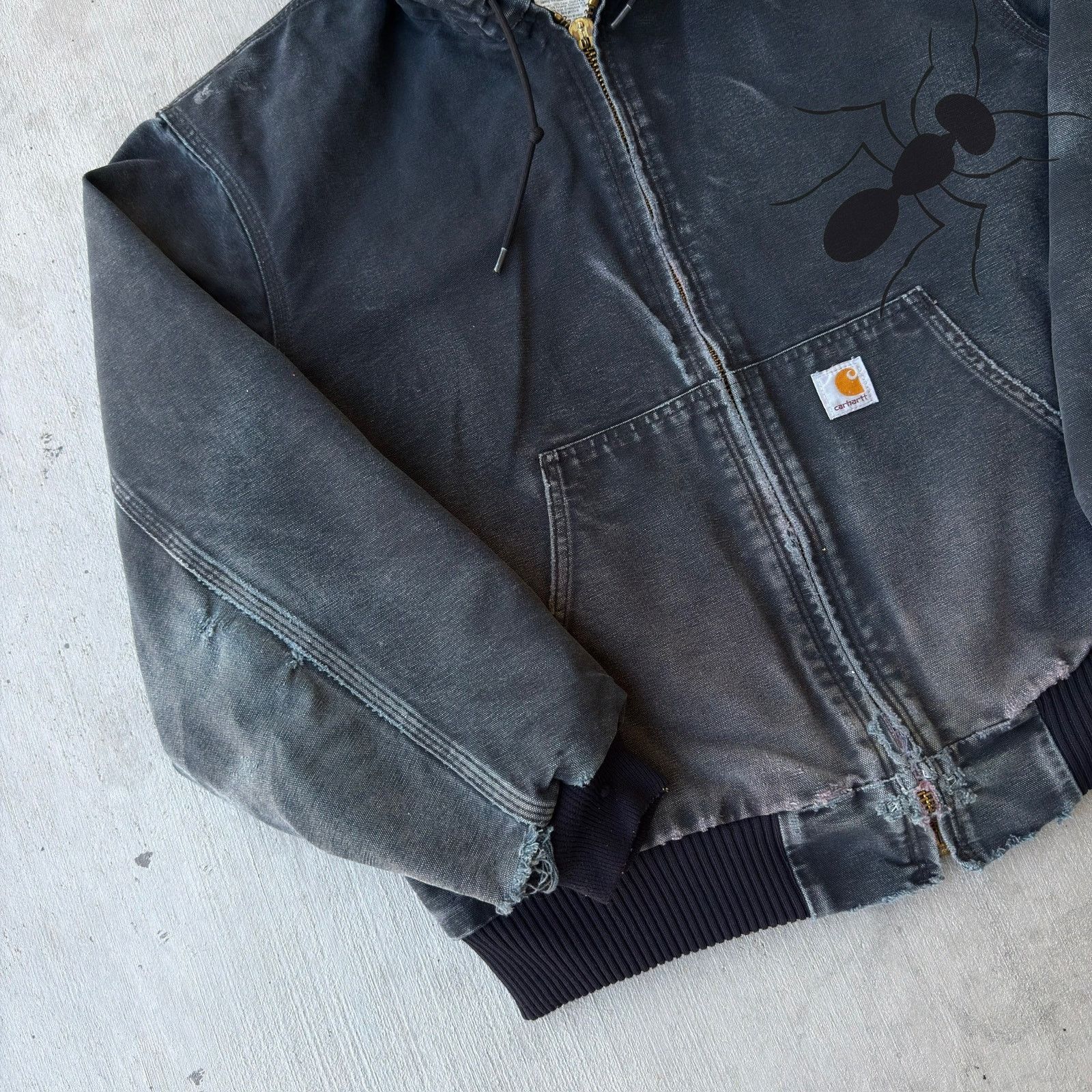 Carhartt × Vintage Carhartt J140 BLK faded black hooded work wear jacket Size US L / EU 52-54 / 3 - 2 Thumbnail