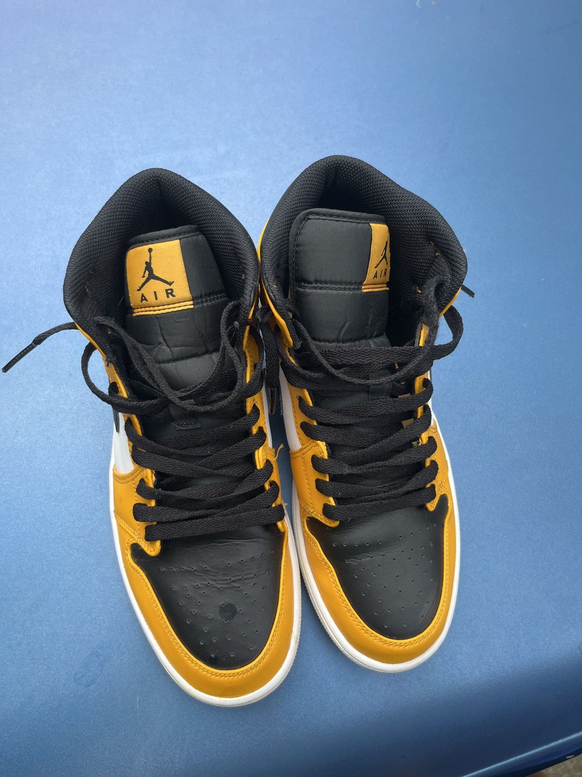 Jordan Brand Jordan 1 reverse yellow toe Size US 10 / EU 43 - 5 Thumbnail