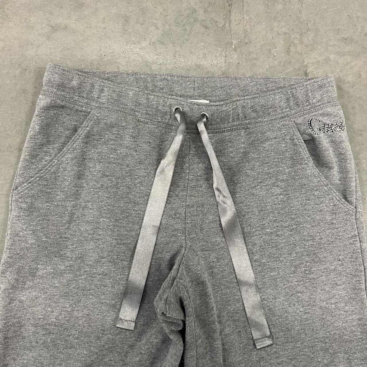 Guess × Vintage Crazy Vintage Y2K Baggy Grey Guess Women’s Sweatpants Size 28" / US 6 / IT 42 - 3 Thumbnail