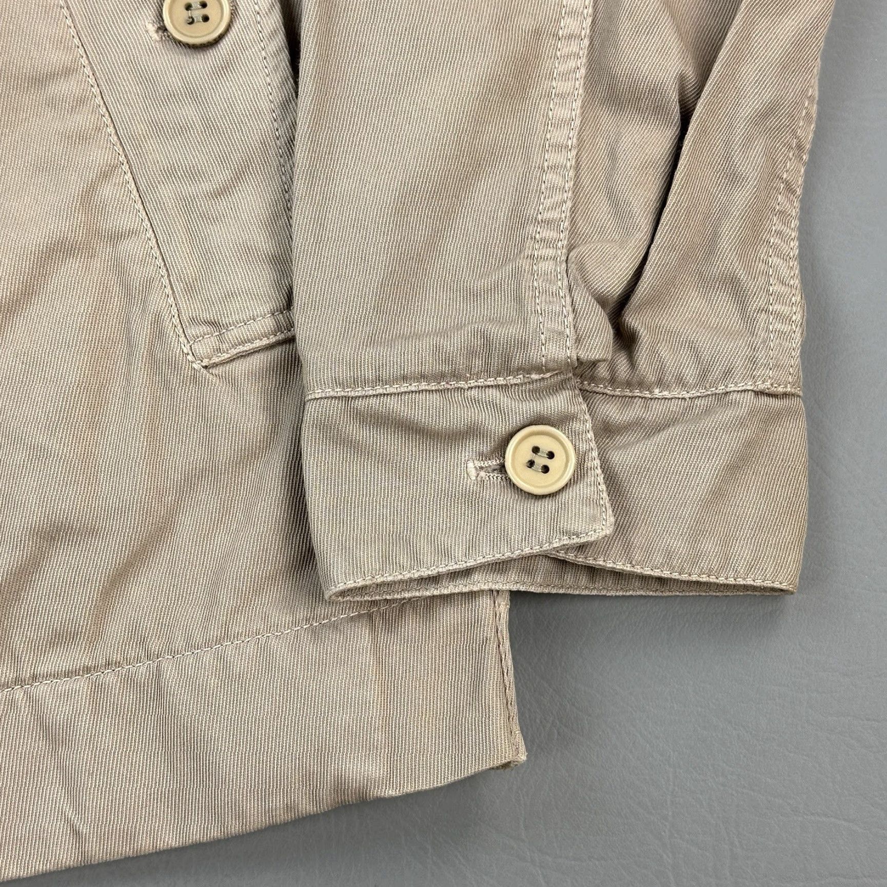 Lacoste VINTAGE Lacoste Jacket Mens L Beige Full Zip Bomber Casual 90s Classic Outdoor Retro Sports Pockets Embroidered Logo Zipper Stand-Up Collar Men Size US L / EU 52-54 / 3 - 3 Thumbnail