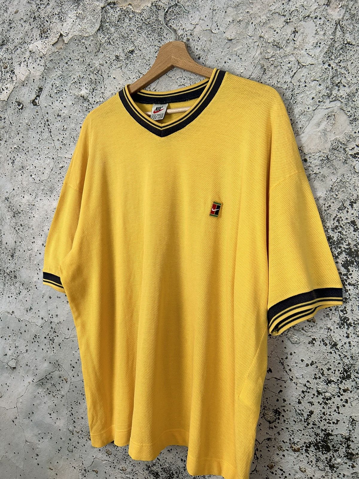 Nike Vintage Nike Challenger Court Tennis Sportswear Tee 90s Size US XL / EU 56 / 4 - 2 Thumbnail