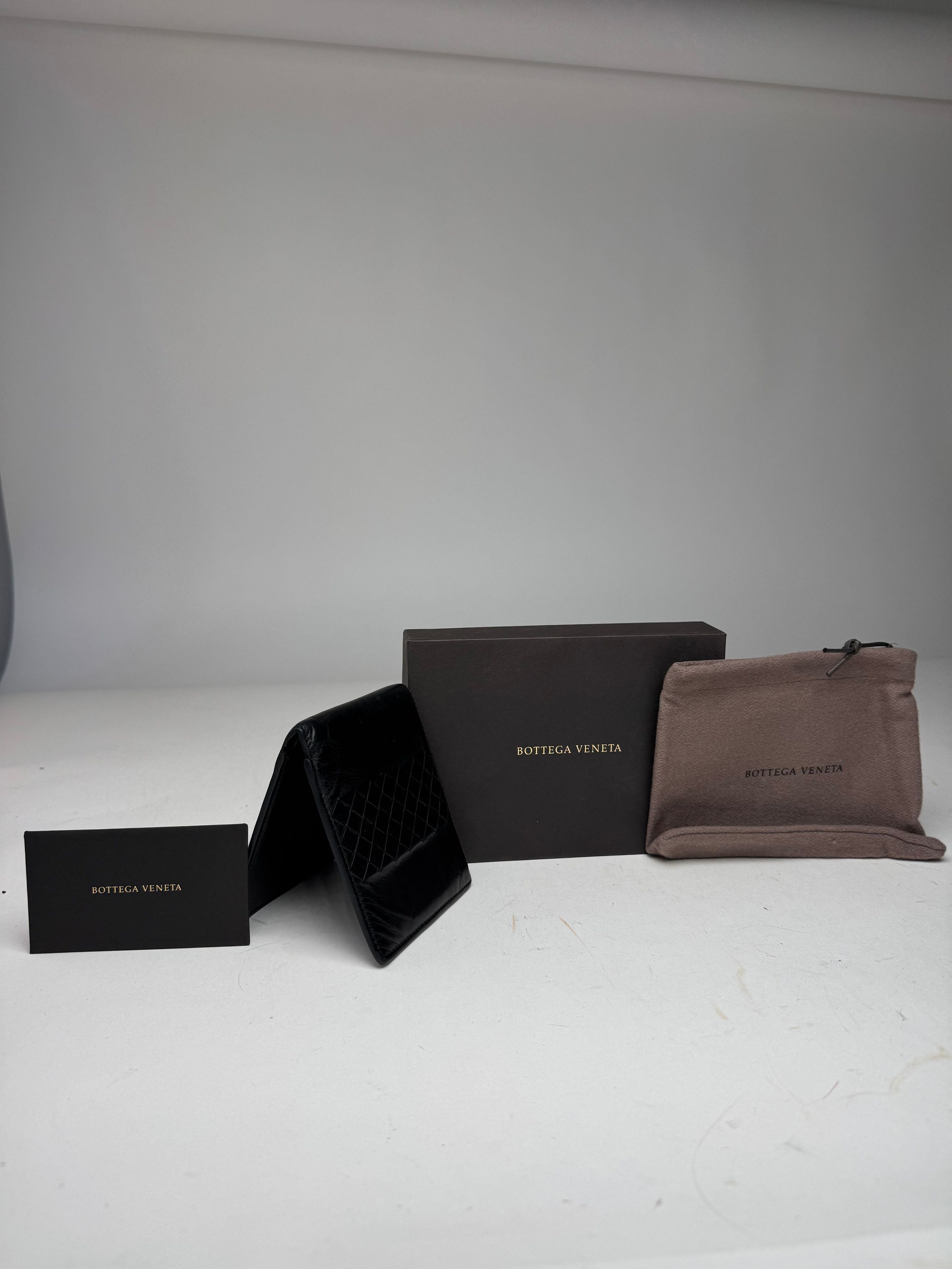 Bottega Veneta Vintage Flapable Leather Wallet Black Size ONE SIZE - 1 Thumbnail
