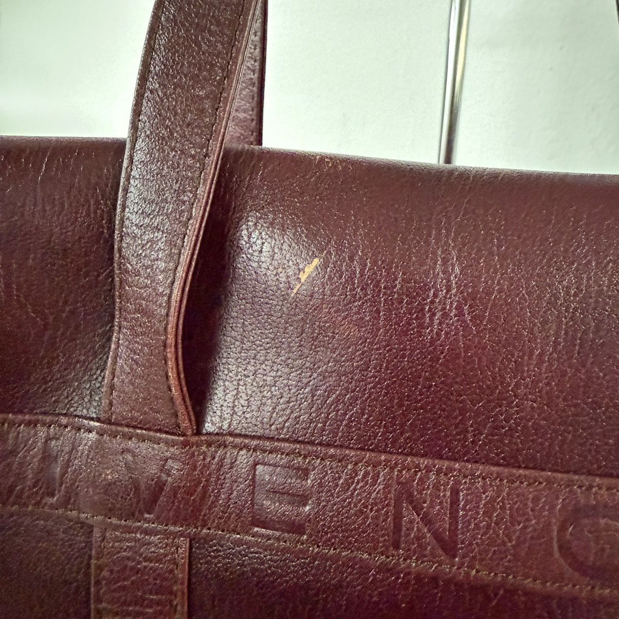 Givenchy Authentic Vintage Givenchy Leather Mahogany Red Handbag Size ONE SIZE - 5 Thumbnail