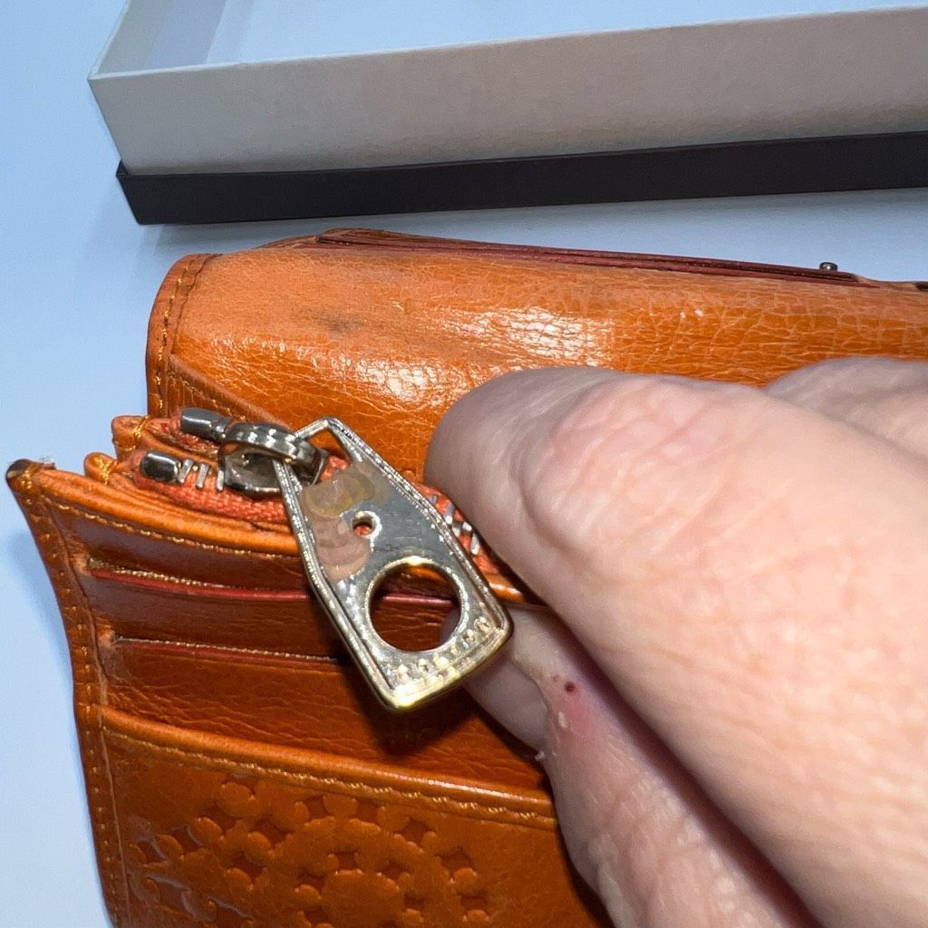 Celine CELINE RARE Embossed Macadam Long Leather Wallet with full inclusion Size ONE SIZE - 9 Thumbnail