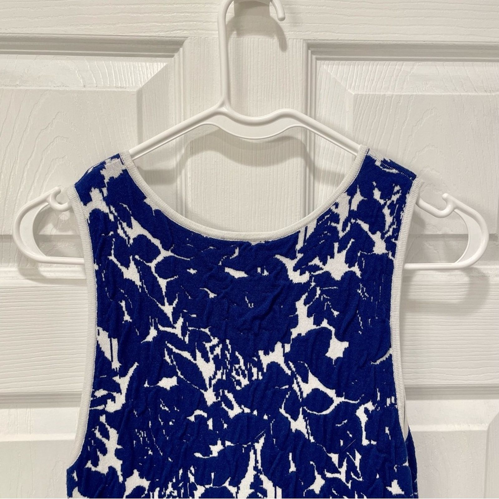 Ann Taylor Ann Taylor Petite Floral Knit Dress MP Size M / US 6-8 / IT 42-44 - 4 Thumbnail