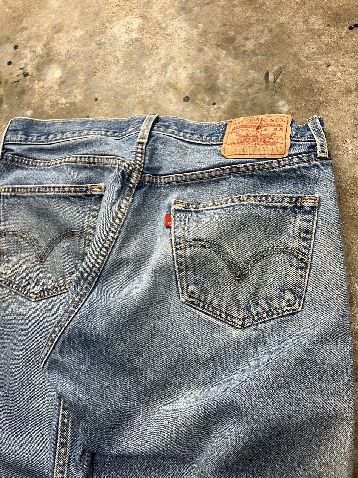 Levi's × Vintage Levi’s 501 Distressed Jeans Size US 33 - 6 Thumbnail