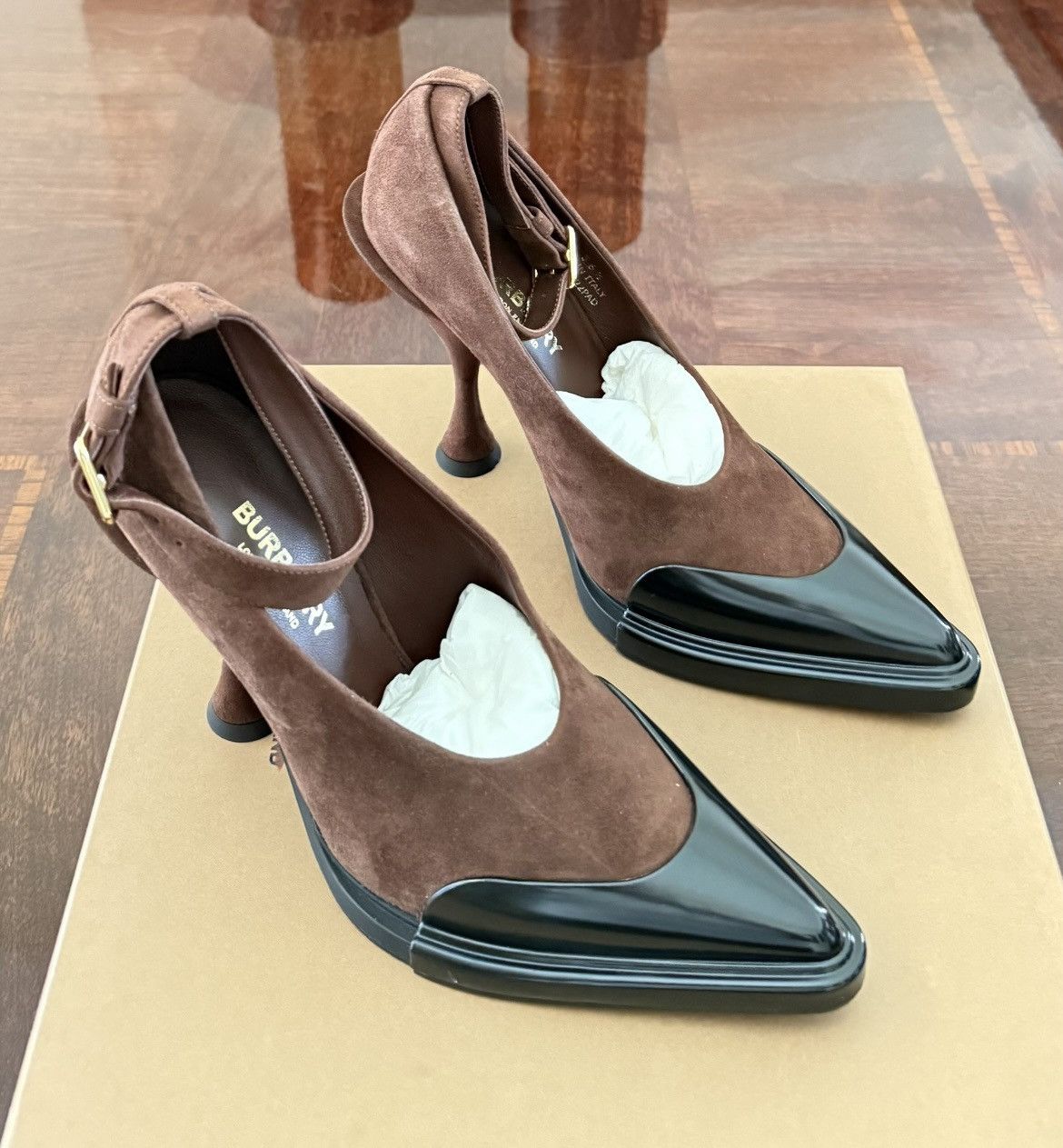 Burberry Burberry Heel Size US 6.5 / IT 36.5 - 1 Thumbnail