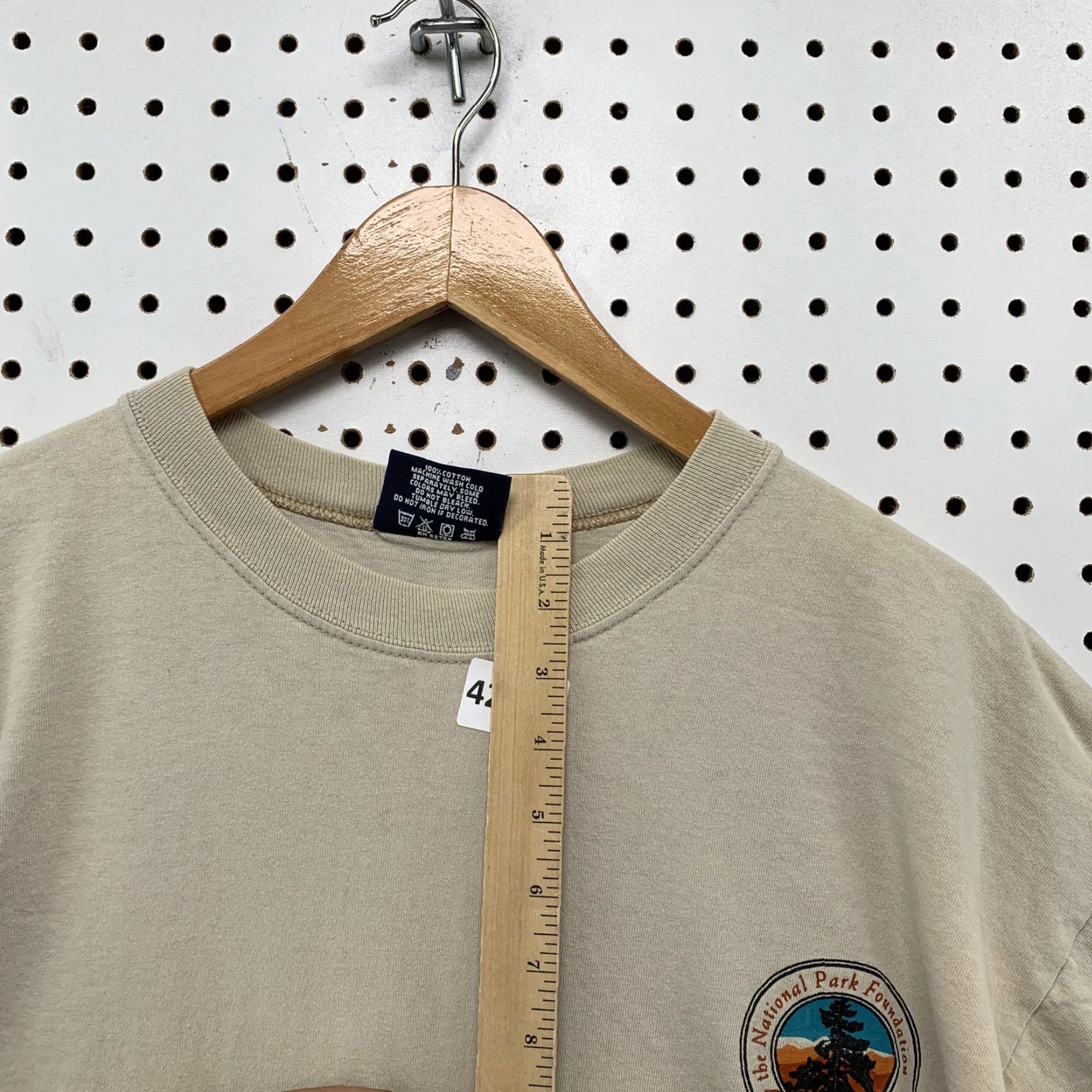 Jansport VINTAGE National Park Foundation T-Shirt Mens Large Beige Preserve Our Parks Size US L / EU 52-54 / 3 - 6 Thumbnail