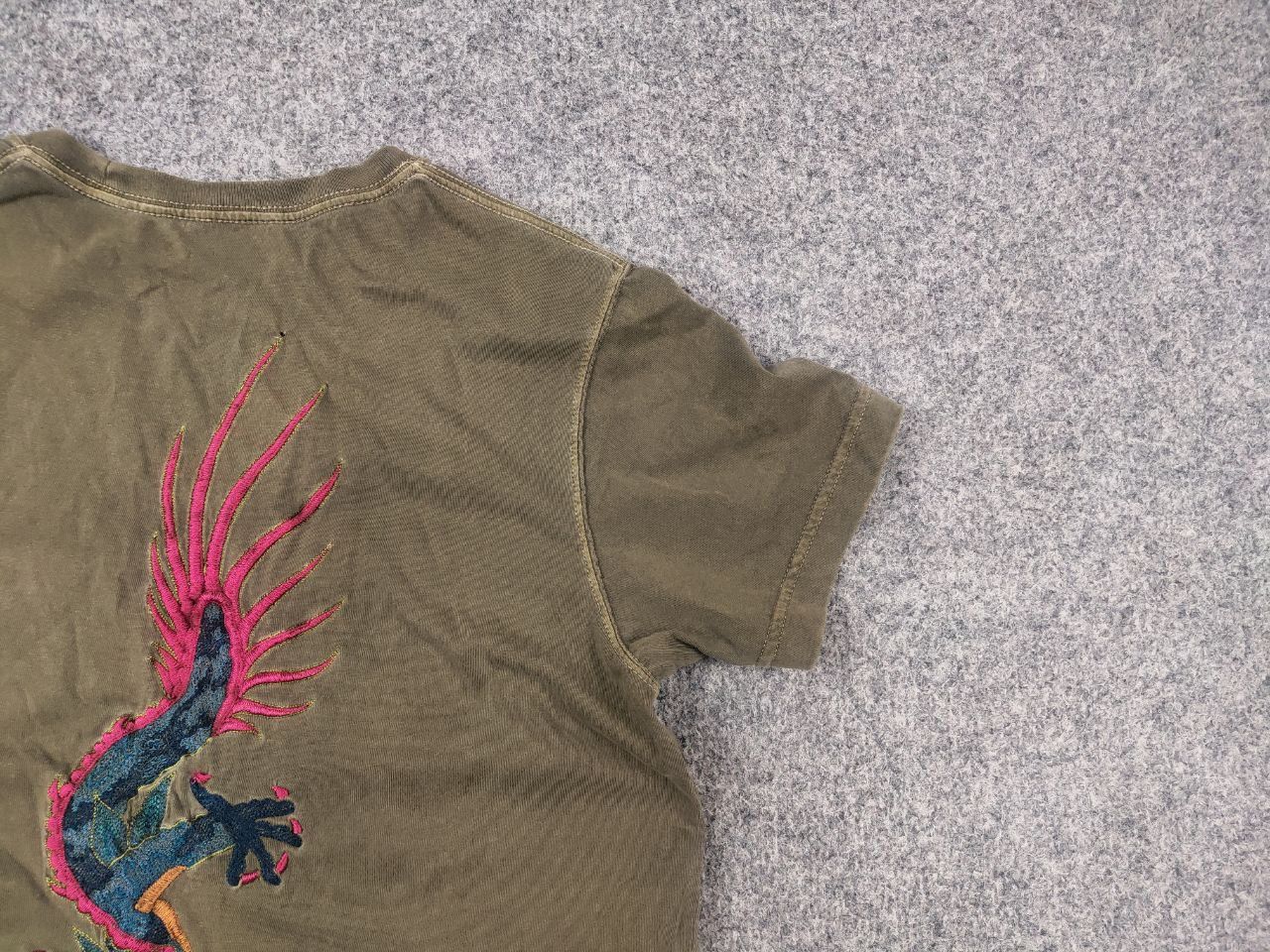 Maharishi Vintage Maharishi Japan Dragon Overprint Embroidered T-shirt Size US S / EU 44-46 / 1 - 6 Thumbnail