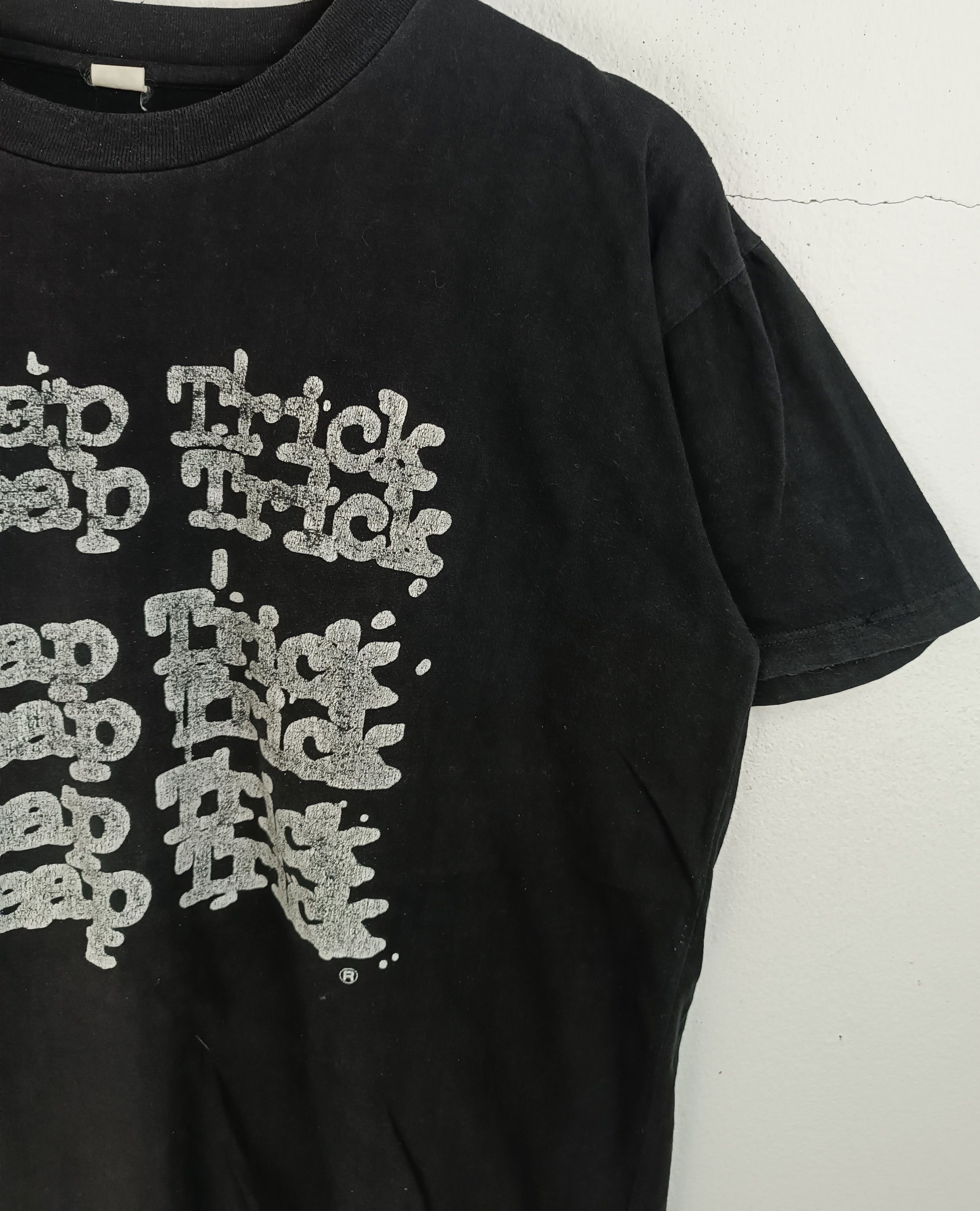 Band Tees VINTAGE 90'S CHEAP TRICK TOKYO JAPAN TOUR def poison acdc Size US M / EU 48-50 / 2 - 14 Thumbnail