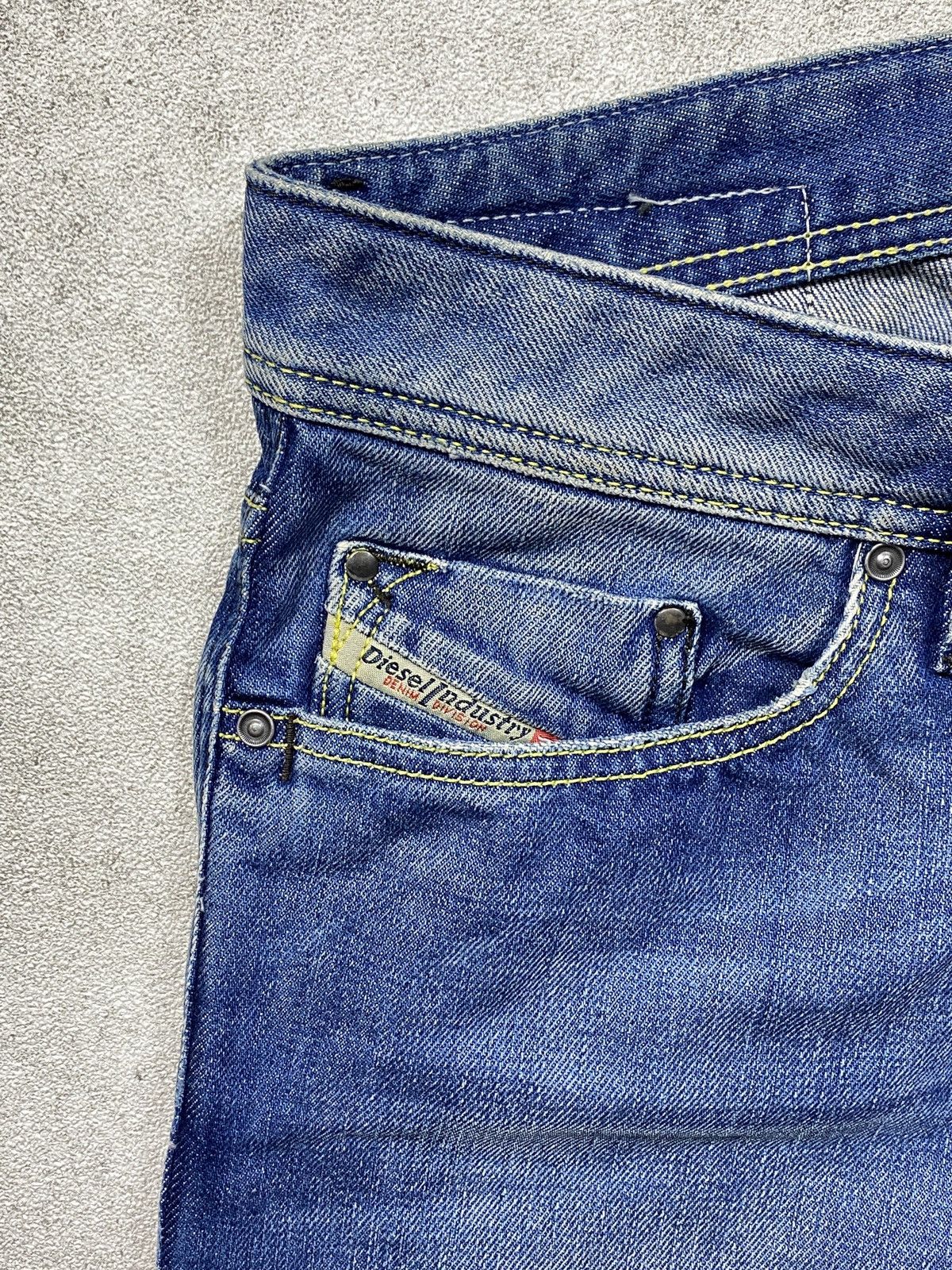 Diesel Y2k Diesel Bootcut Wash Denim Low Rise Jeans Size US 31 - 4 Thumbnail