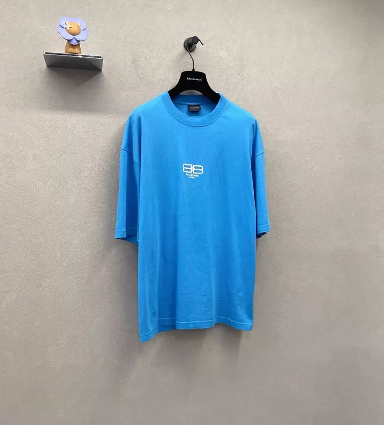 Balenciaga Balenciaga Round Neck Short T-Shirt Size US L / EU 52-54 / 3 - 3 Thumbnail