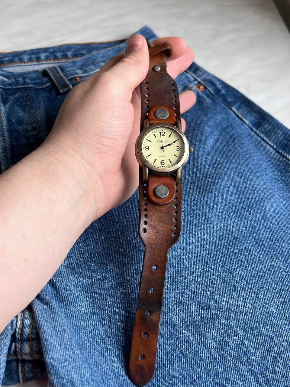 Japanese Brand × Vintage Vintage Brown Full Leather Japanese style futuristic Watch Size ONE SIZE - 4 Thumbnail