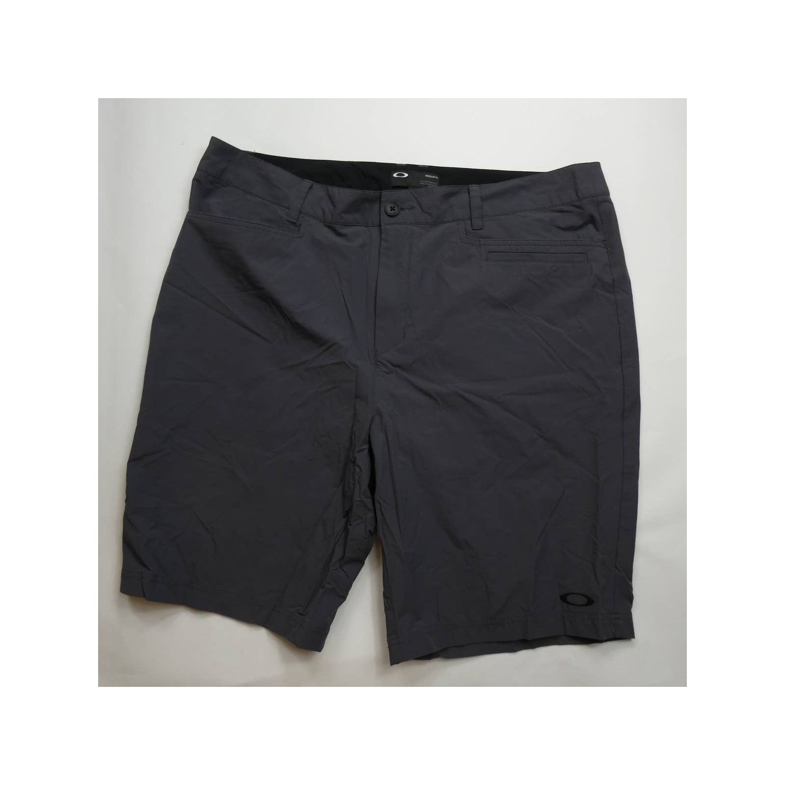 Oakley men's OAKLEY flat front shorts, gray, size: 40, 10" inseam Size US 42 / EU 58 - 1 Thumbnail