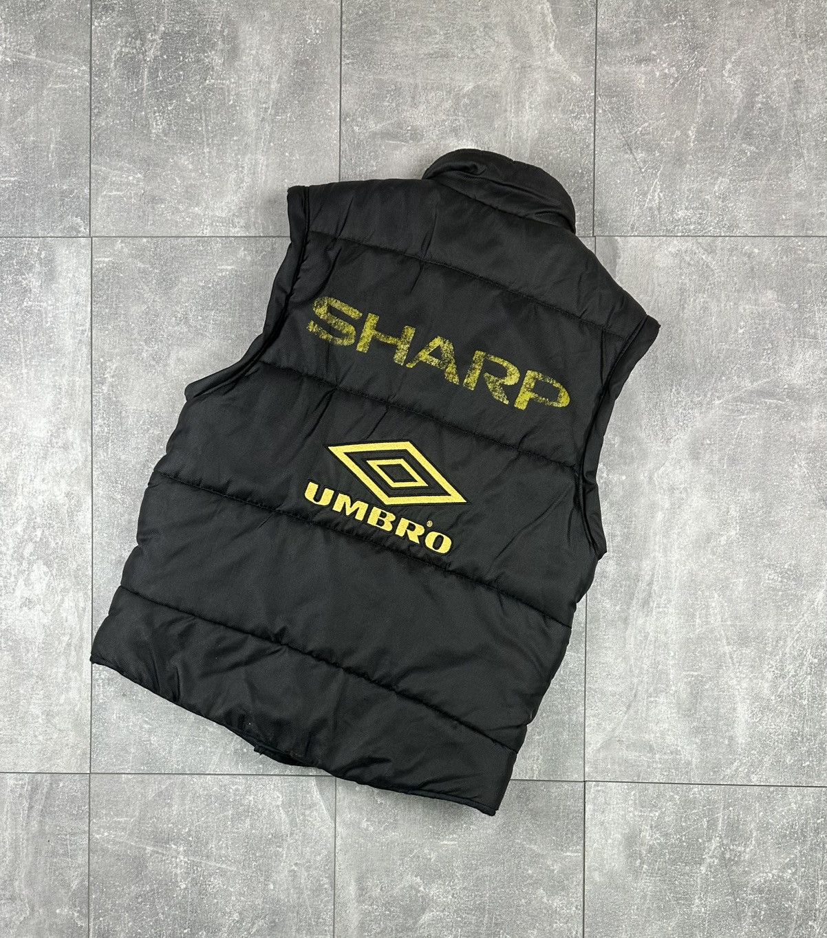Umbro Umbro Manchester United Vintage Retro Soccer Vest Size US XS / EU 42 / 0 - 8 Thumbnail
