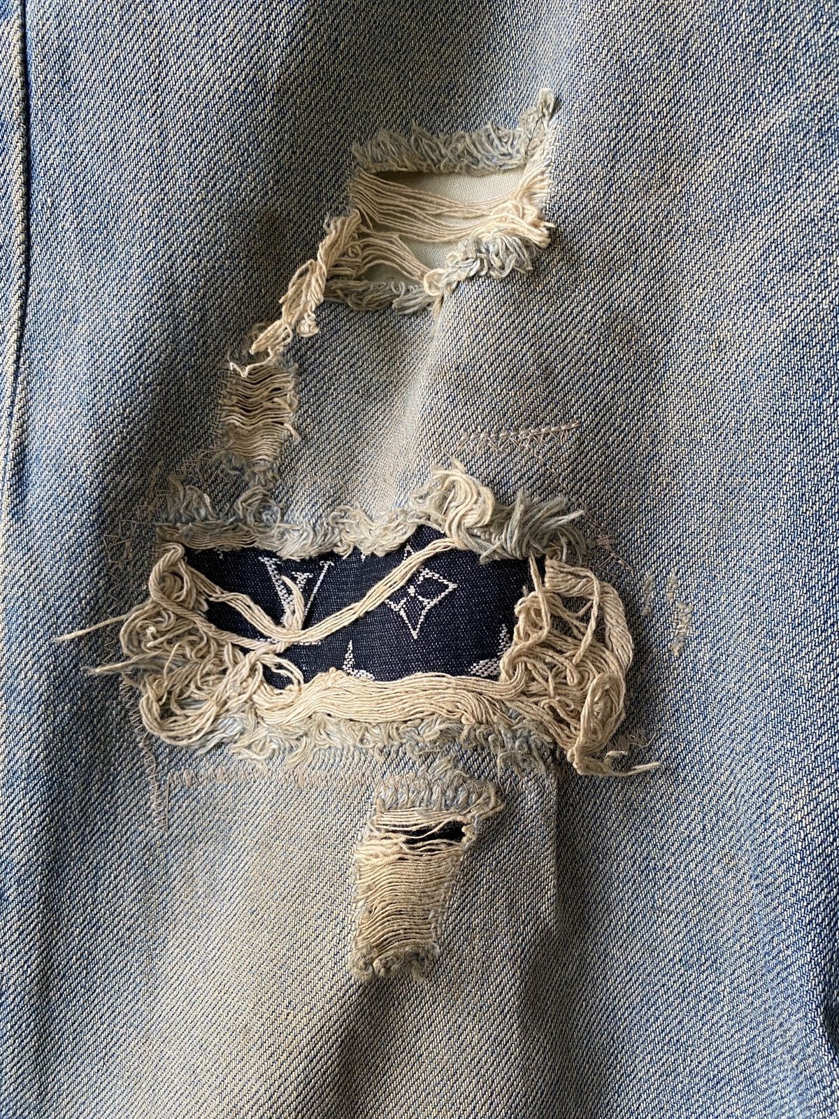 Hollister × Japanese Brand Hollister Co X Louis Vuitton MLB Distressed Denim Size US 33 - 7 Thumbnail