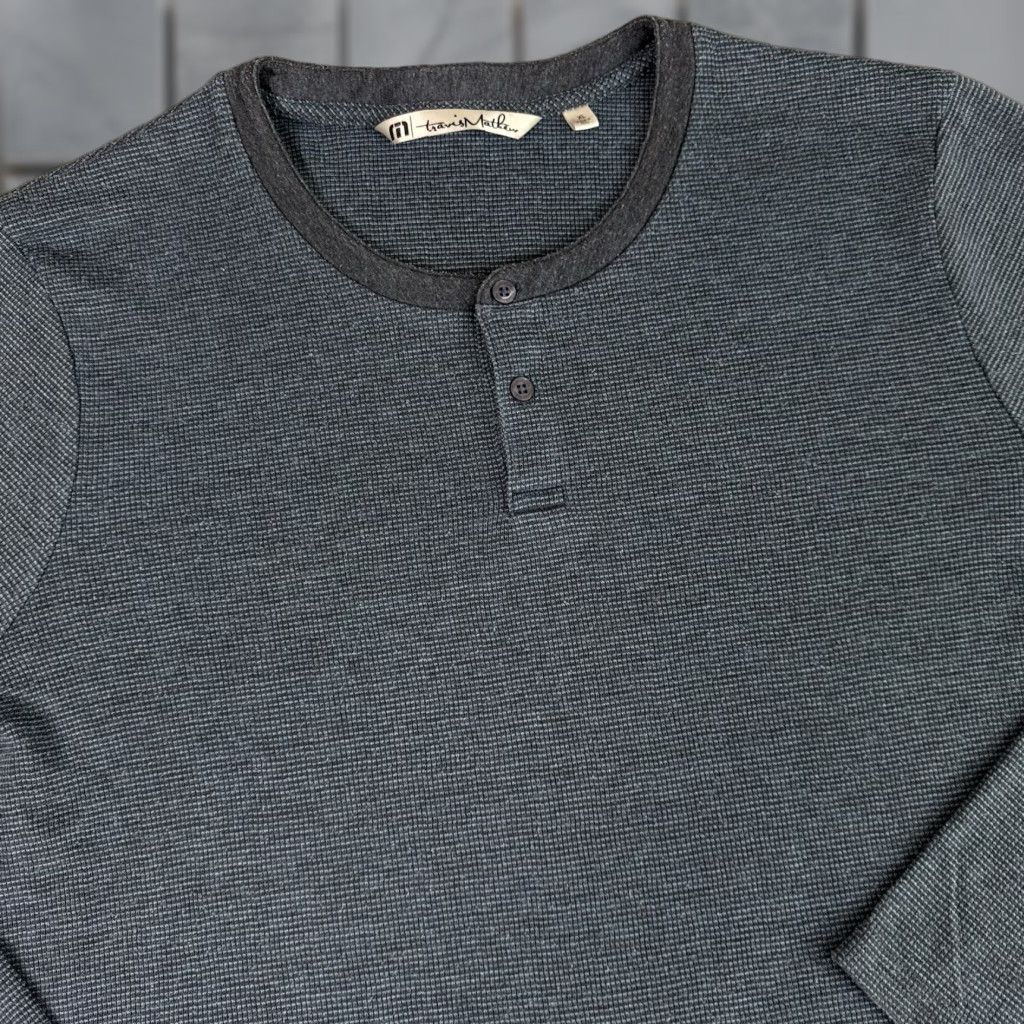 TravisMathew VINTAGE Travis Mathew Sweater Mens XL Blue Henley Fleece Pockets Outdoors Casual Button Size US XL / EU 56 / 4 - 1 Thumbnail