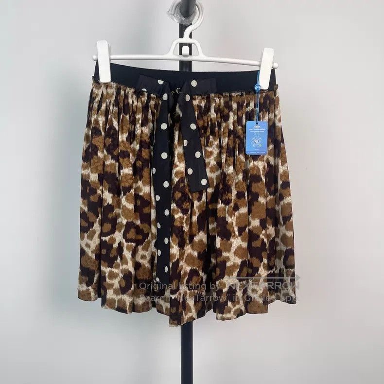 Louis Vuitton Louis Vuitton Leopard print polka-dot drawstring silk half Size 35" - 5 Thumbnail