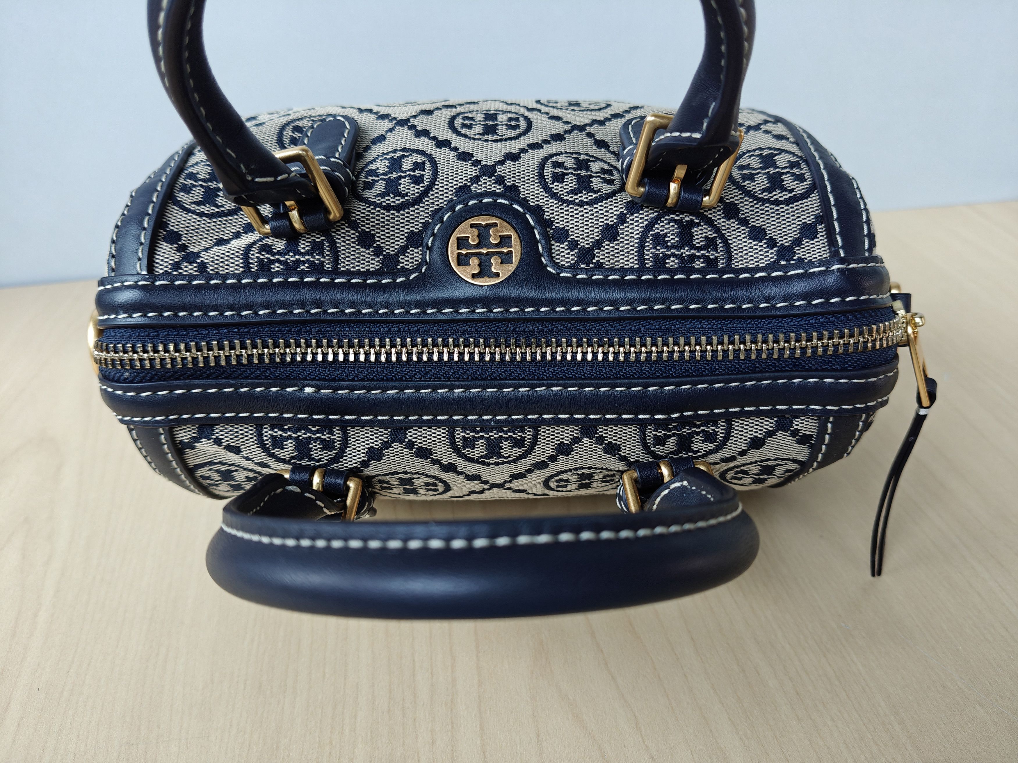 Tory Burch T Monogram Jacquard Mini Barrel bag Free Shipping VATP/6177 Size ONE SIZE - 12 Thumbnail