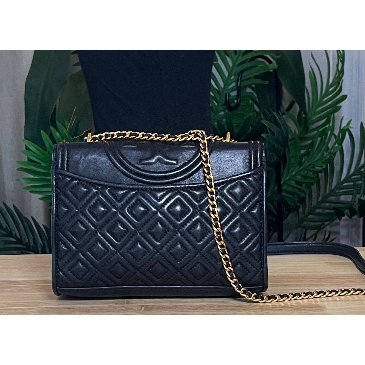 Tory Burch AUTHENTIC TORY BURCH Black Fleming Quilted Leather Handbag Size ONE SIZE - 4 Thumbnail