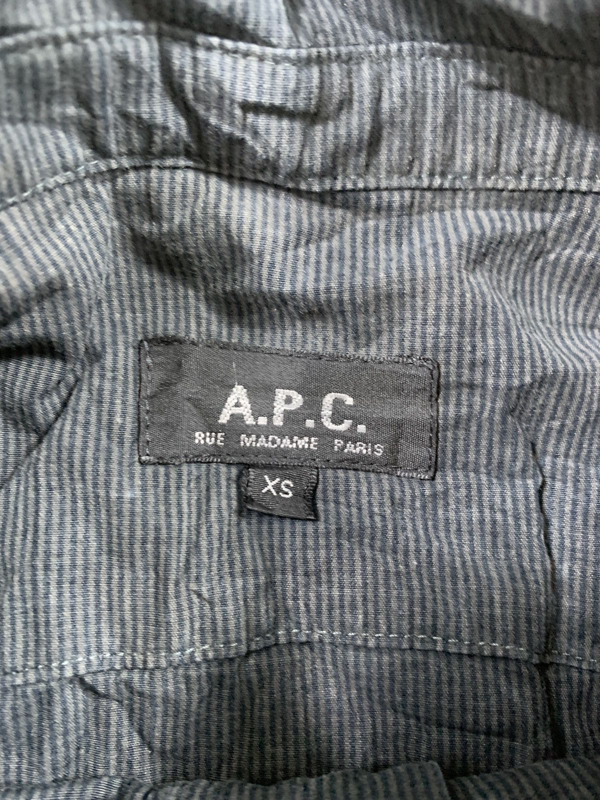 A.P.C. A.P.C stripe button Long Slevee Size US M / EU 48-50 / 2 - 3 Thumbnail