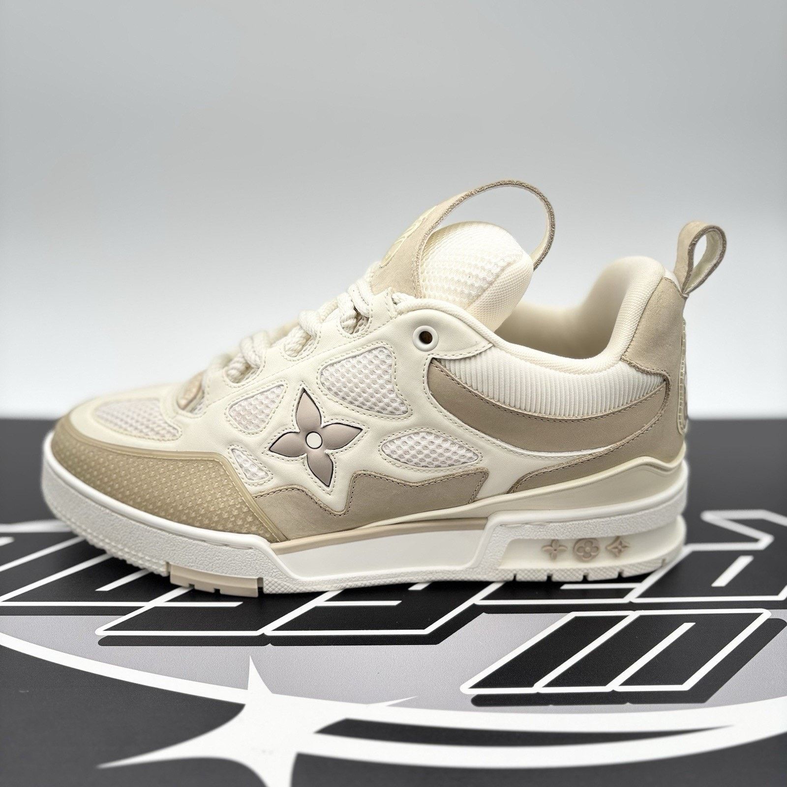 Louis Vuitton Louis Vuitton Skate ' Beige White ' | EXCELLENT COND! Size US 8.5 / EU 41-42 - 11 Thumbnail