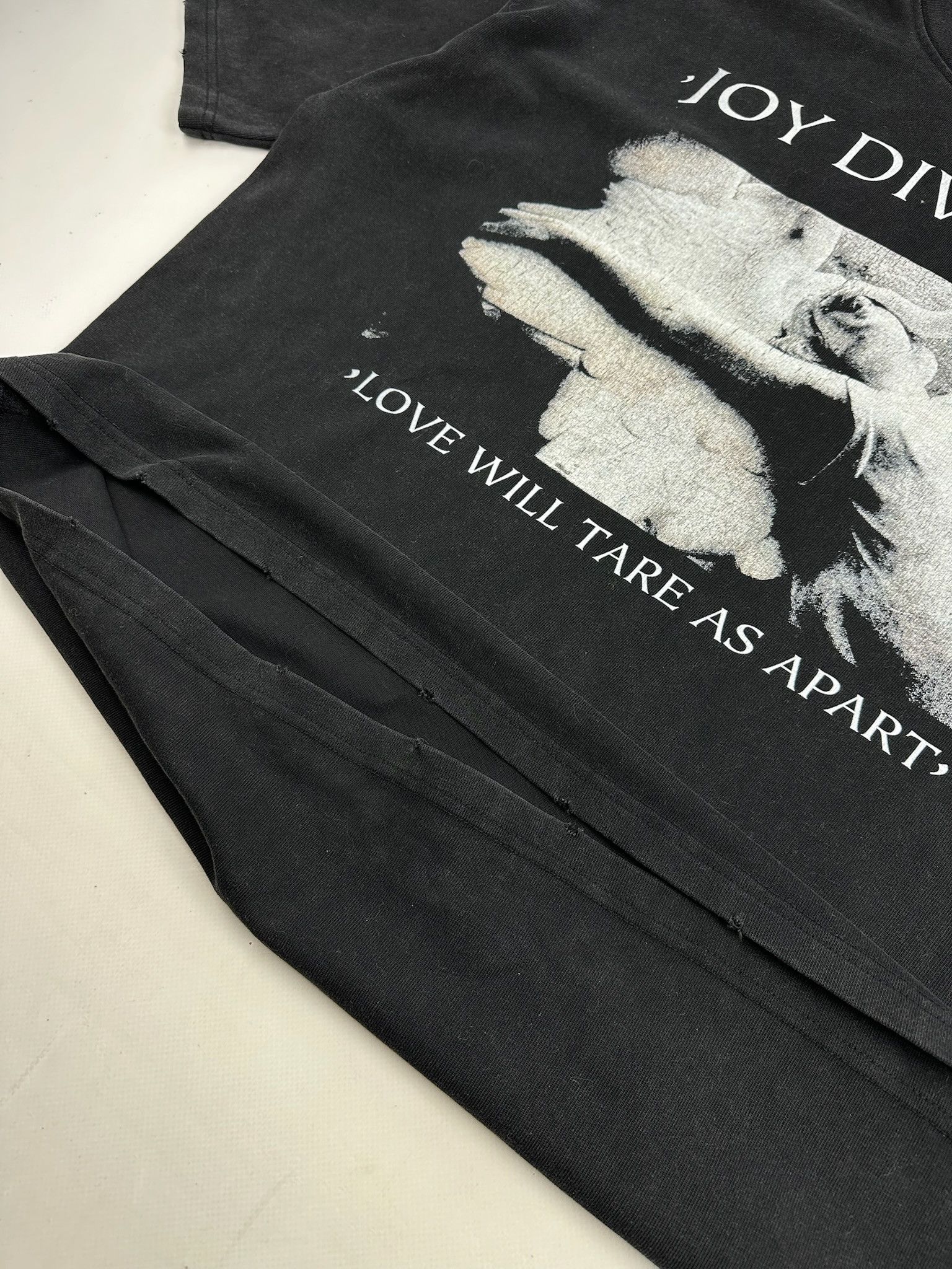 Vintage Joy Division Love will tear us apart vintage Size US XL / EU 56 / 4 - 4 Thumbnail