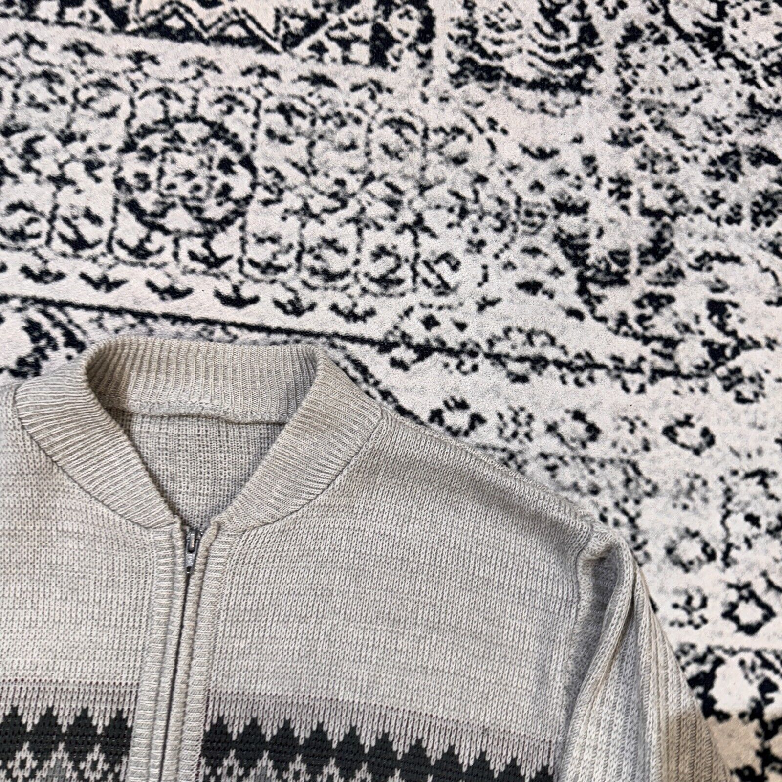 Vintage Vintage Unisex Gray Acrylic Sweater Size L Y2K 90s Geometric Size US L / EU 52-54 / 3 - 10 Thumbnail