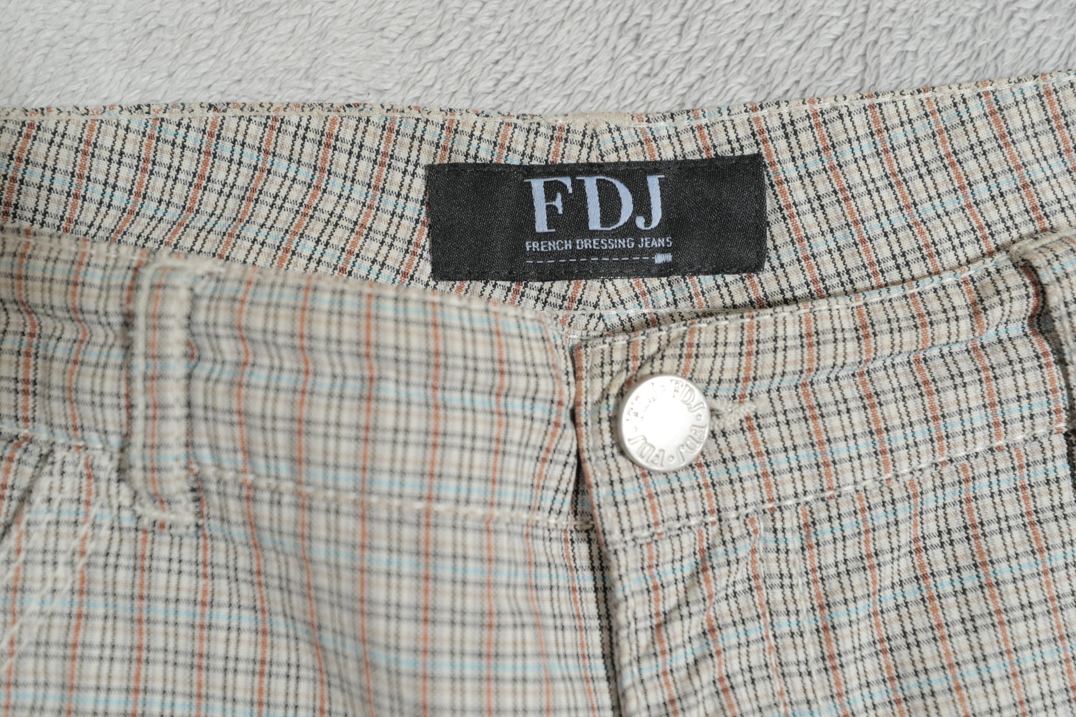 Other FDJ (French Dressing Jeans) Olivia Bermuda Shorts (30) Size US 30 / EU 46 - 5 Thumbnail
