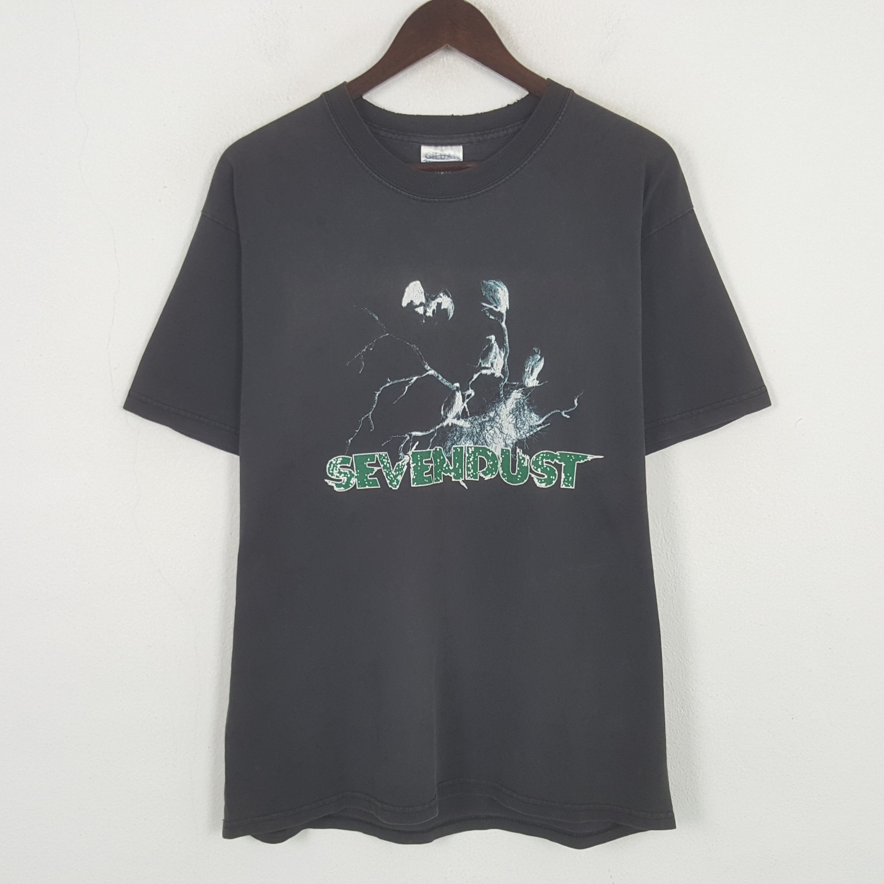 Vintage Sevedust Rock Band Tshirt