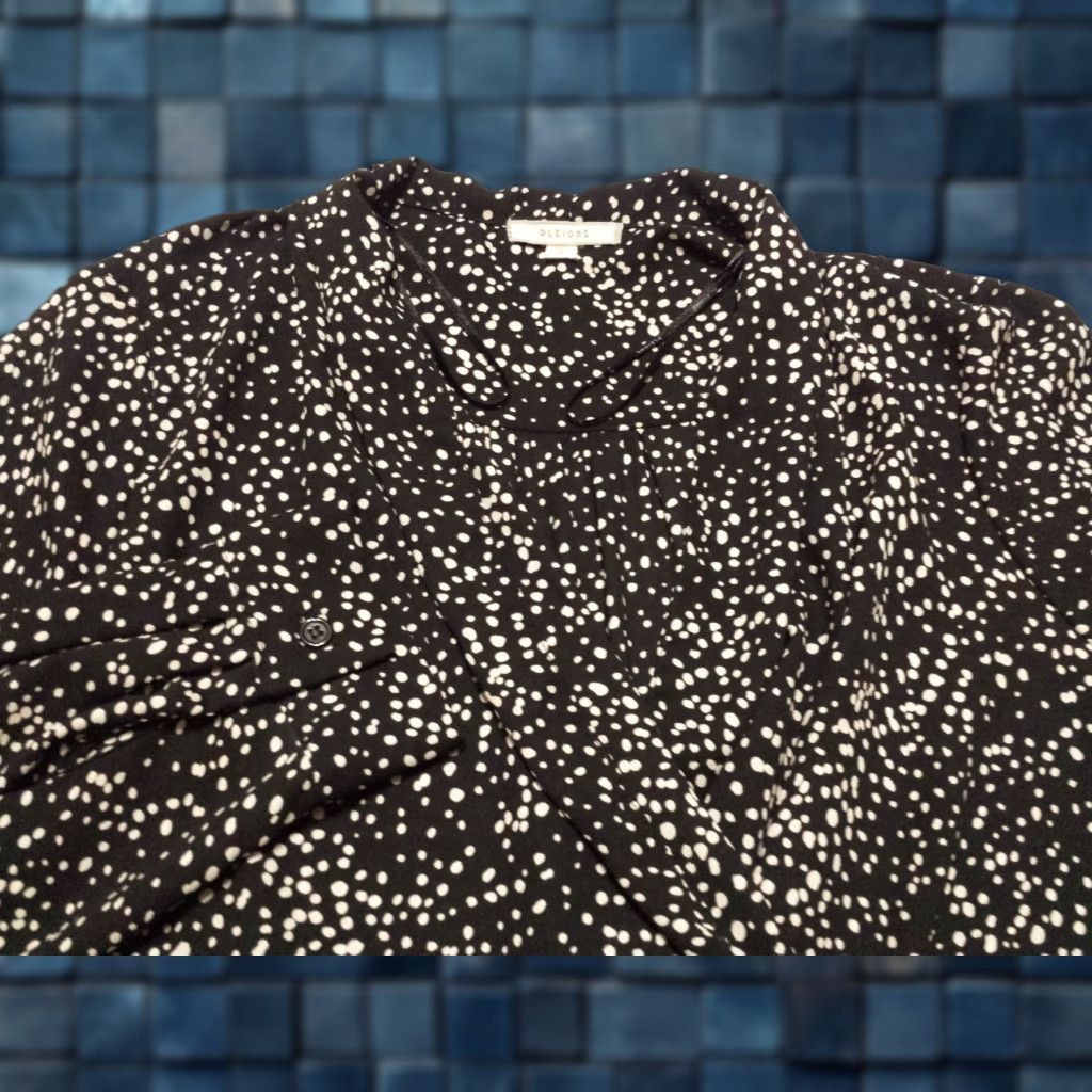 Vintage Pleione Black Geometric V-Neck Faux Wrap Long Sleeve Shirt Womens M Size M / US 6-8 / IT 42-44 - 1 Thumbnail