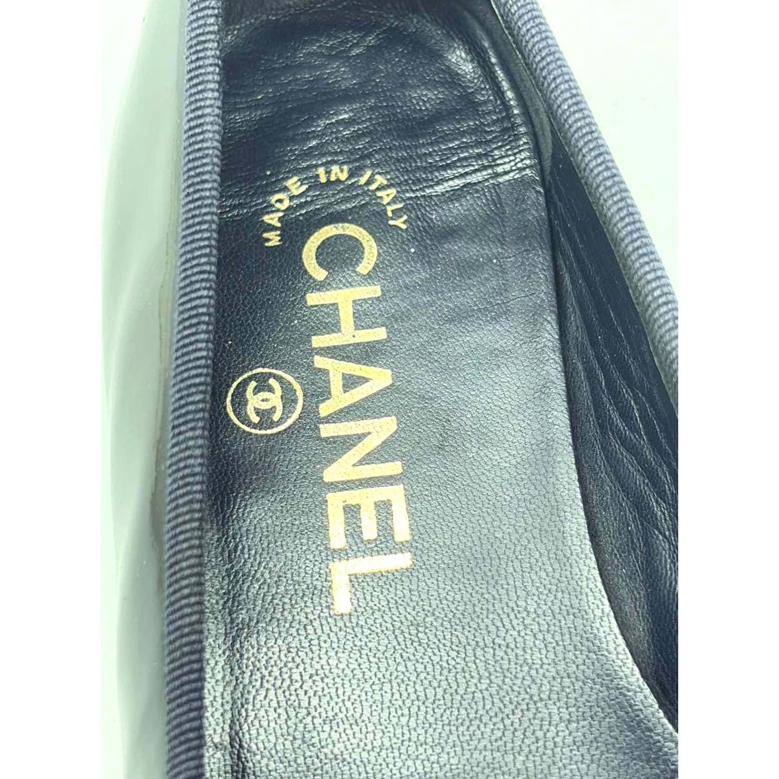 Chanel Chanel Black Size 36 Slip On Flats Size US 6 / IT 36 - 7 Thumbnail