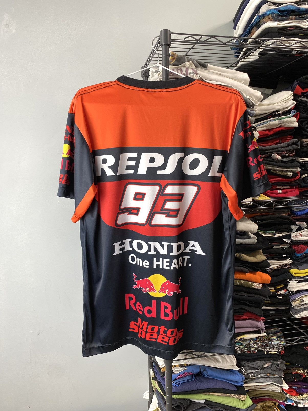 Honda Vintage Honda Repsol HRC Red Bull T Shirt Size US L / EU 52-54 / 3 - 9 Thumbnail