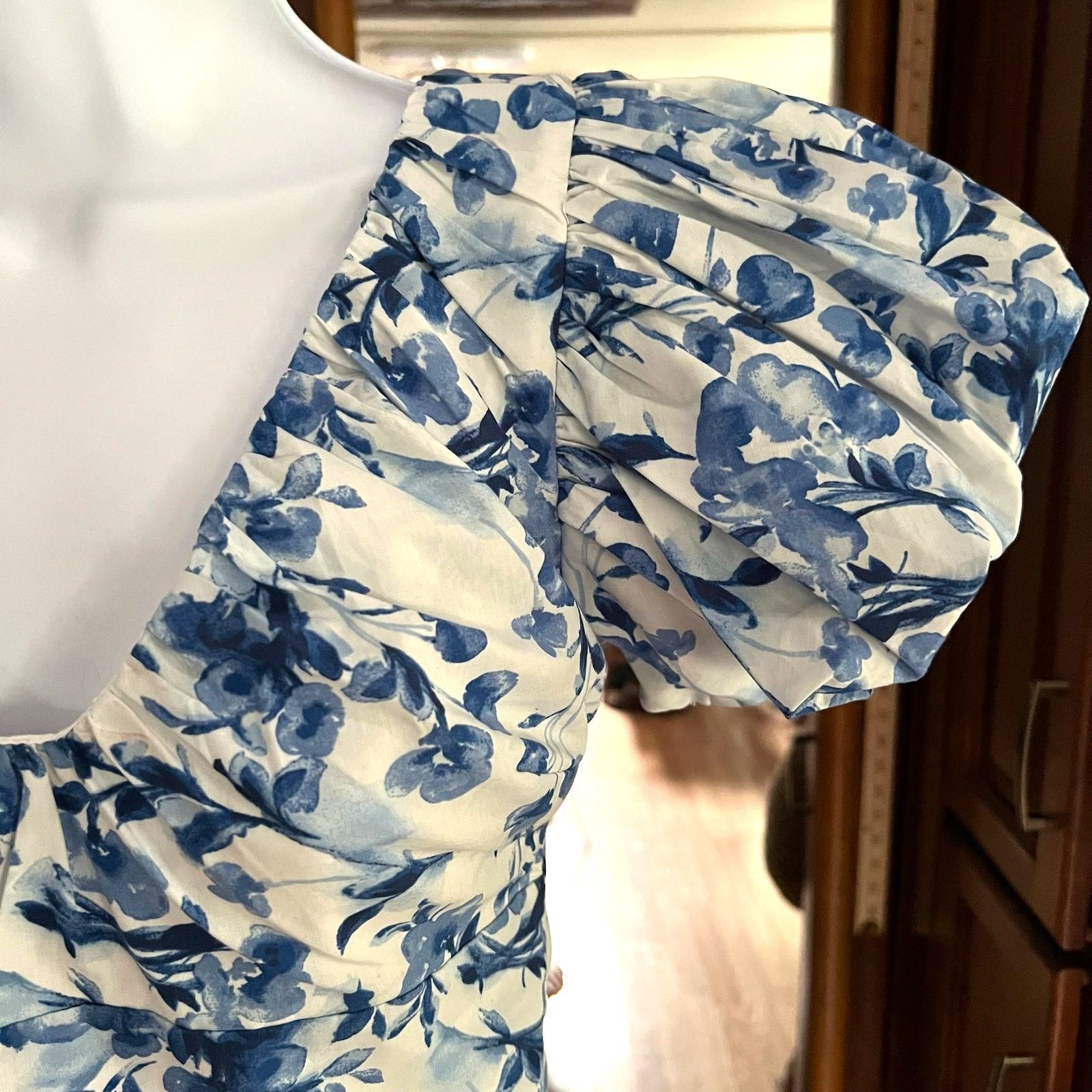 Abercrombie & Fitch Abercrombie Y2K Floral Crop Top XS Puff Sleeve Off Shoulder Size XS / US 0-2 / IT 36-38 - 3 Thumbnail