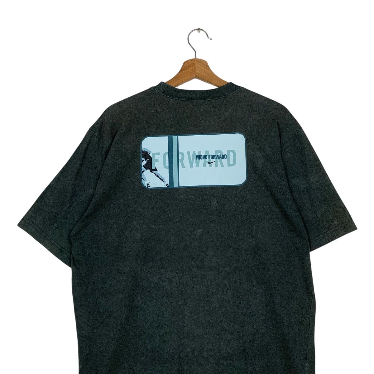 Nike Vintage 90s Nike Football T-shirt Size US M / EU 48-50 / 2 - 9 Thumbnail