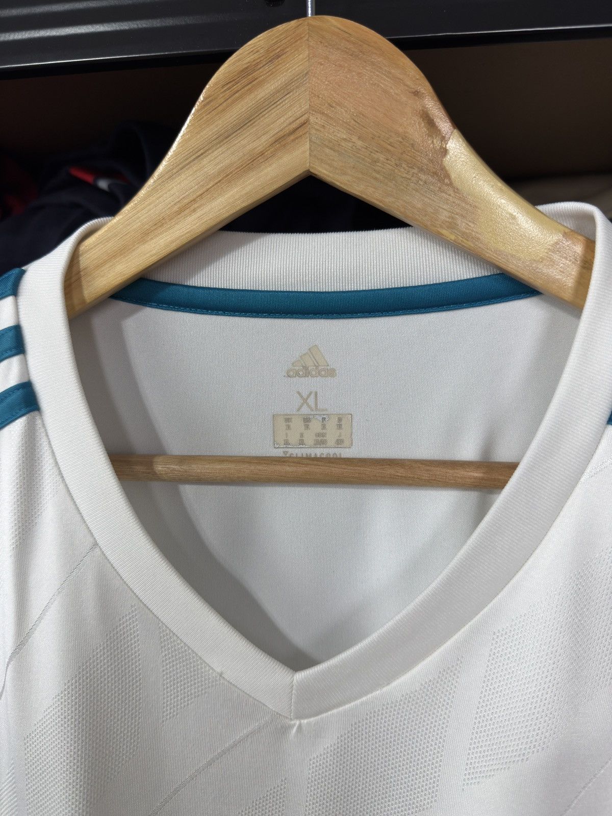 Adidas ADIDAS REAL MADRID 2017/2018 FOOTBALL SHIRT SOCCER JERSEY Size US XL / EU 56 / 4 - 6 Thumbnail