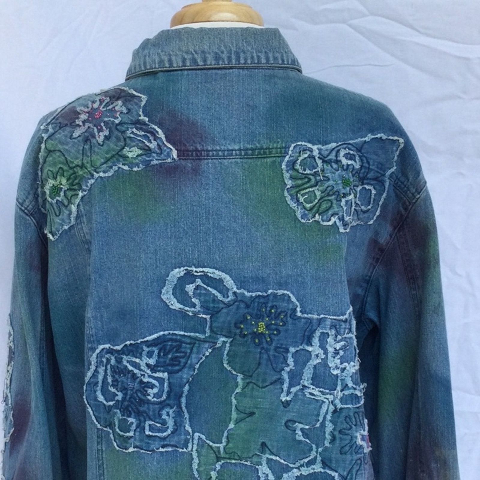 Chicos Chico's Design Vintage Artsy Beaded Jean Jacket 3/XL/16 Size XL / US 12-14 / IT 48-50 - 8 Thumbnail
