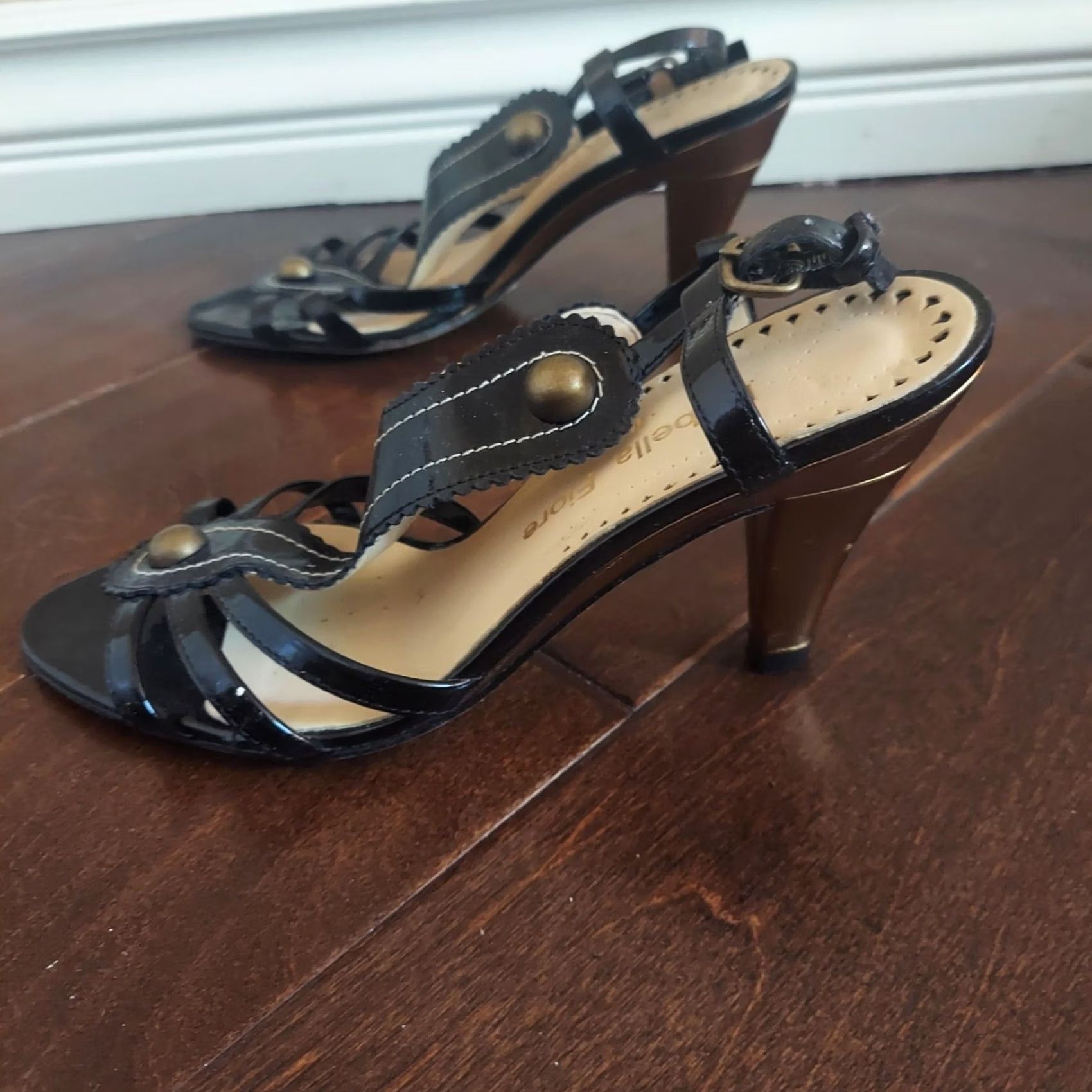 Vintage Isabella Fiore Women's Slingbacks Heels Made in Italy Size 6.5 M Green Black, Solid, Leather, Heel, 1 3/4 in. to 2 3/4 in., Women's, Casual, 90s? Size US 7 / IT 37 - 6 Thumbnail