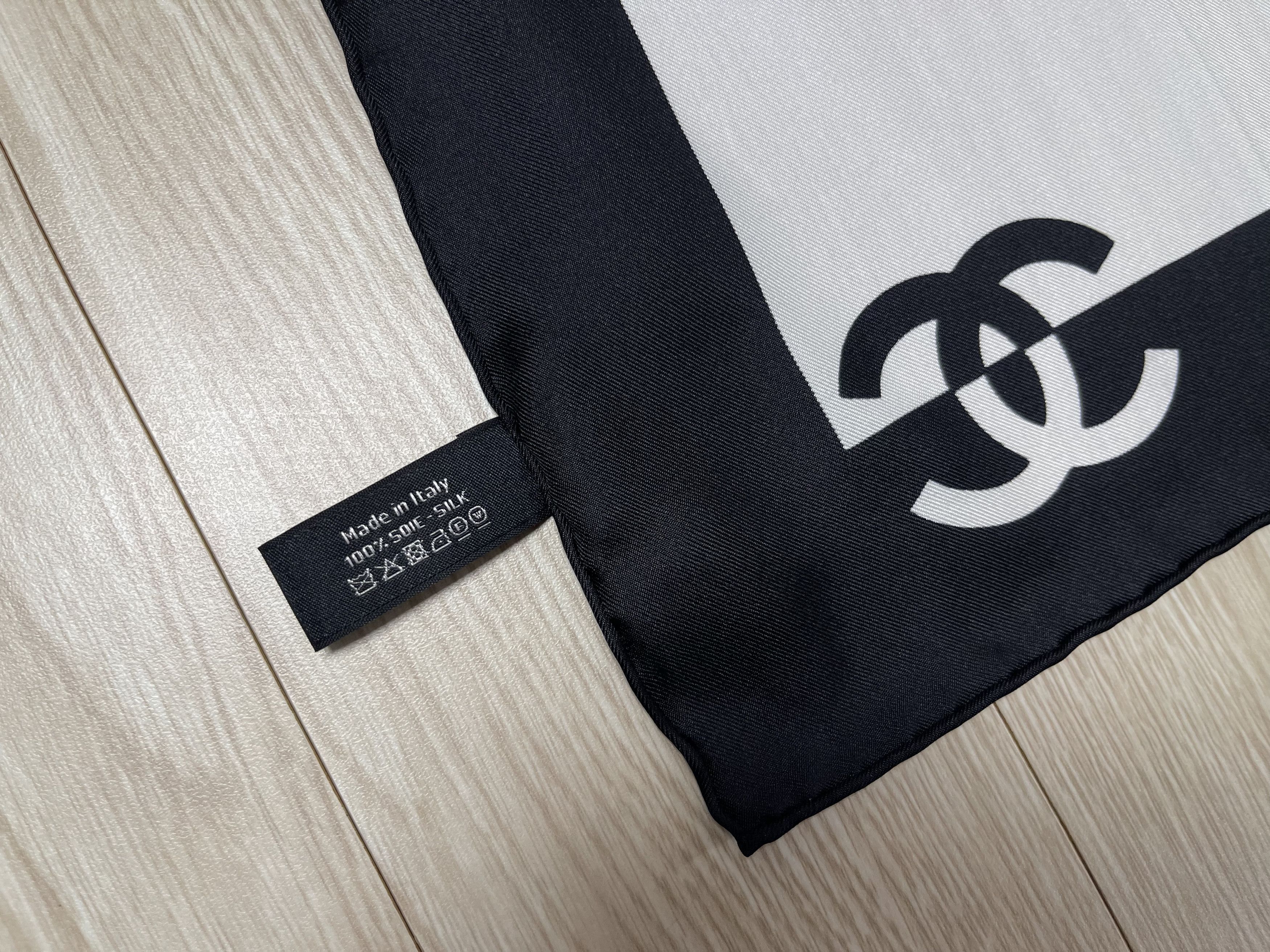 Chanel Chanel Mademoiselle CC Logo G22 Scarf Size ONE SIZE - 7 Thumbnail