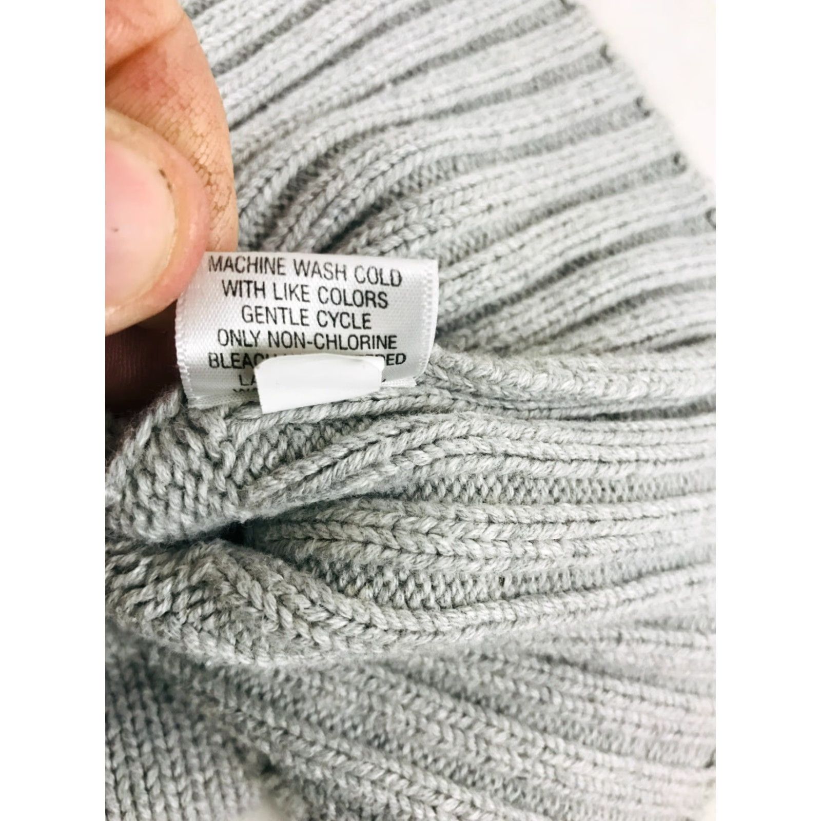 Converse Converse Sweater Women’s Size M Gray V-Neck Knit Pullover Size M / US 6-8 / IT 42-44 - 8 Thumbnail
